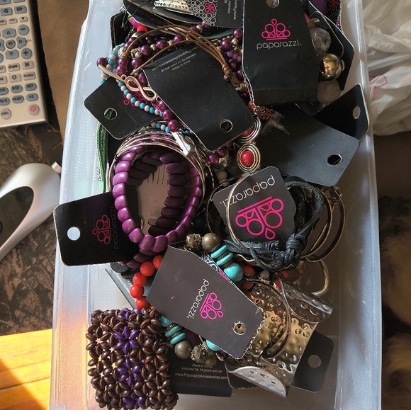 Jewely's Jars - Picture 5 of 5